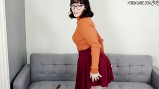 Velma Dinkley Gives Jerk Off Instructions