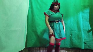 SEXY STEPMOTHER DRESSES UP AS A LEPRE AND MAKES HER DEBUT IN THE WORLD OF HOMEMADE PORN