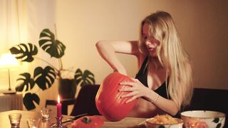 Cozy Halloween Pumpkin Carving with Your Girlfriend